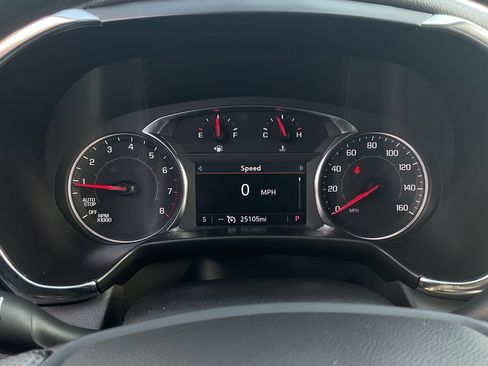 Used 2025 Chevrolet Blazer LT FWD image 38