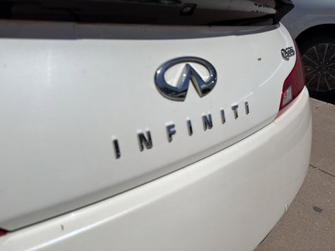 Used 2015 INFINITI Q60 Sport Limited image 8