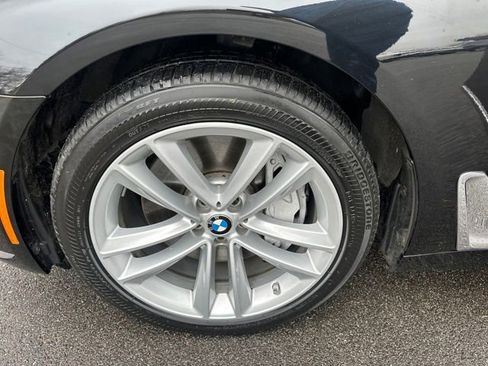 Used 2018 BMW 750i xDrive image 46
