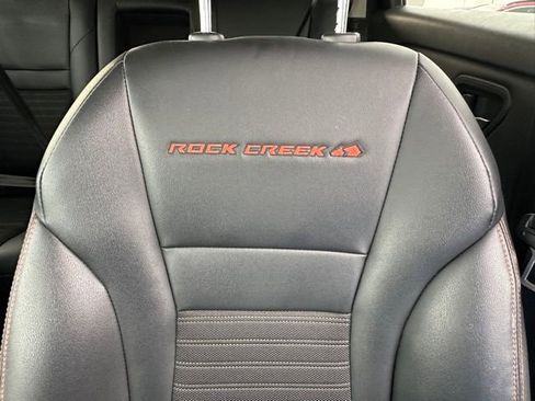 Used 2025 Nissan Rogue SV image 9