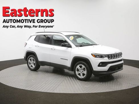 Used 2024 Jeep Compass Latitude AWD/4WD image 48