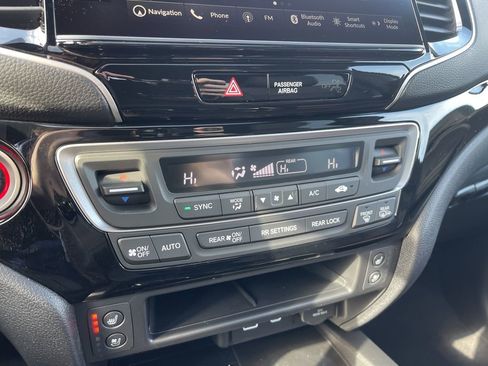 New 2026 Honda Ridgeline Black Edition image 10