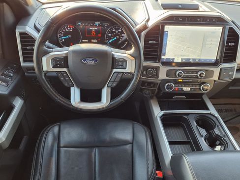 Used 2022 Ford F250 Lariat w/ Lariat Ultimate Package image 3