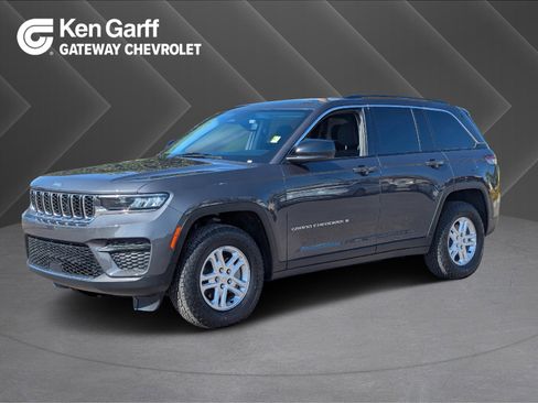 Used 2022 Jeep Grand Cherokee Laredo w/ Luxury Tech Group I image 1