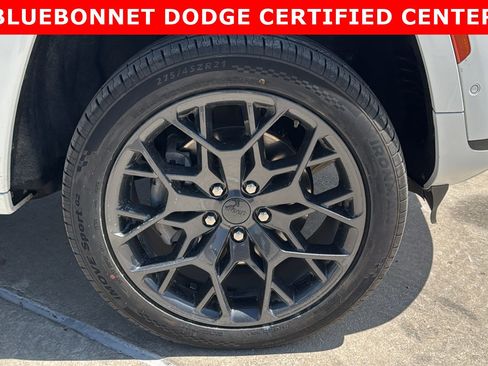 Used 2023 Jeep Grand Cherokee L Summit w/ High Altitude Package AWD/4WD image 34
