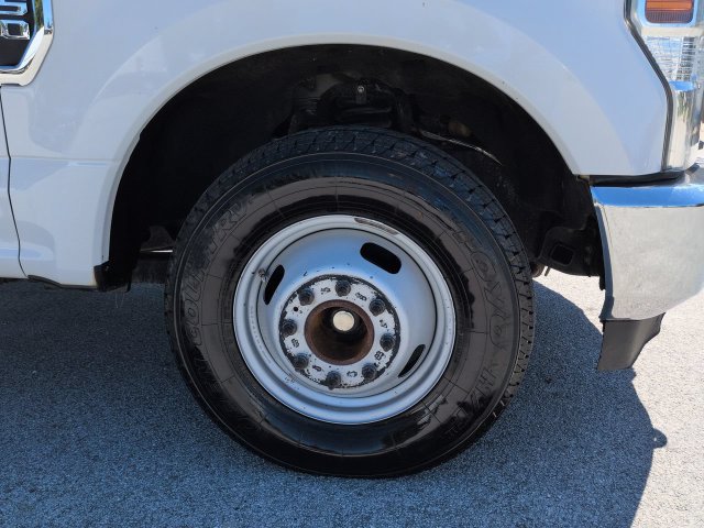 Used 2020 Ford F350 XL w/ Power Equipment Group RWD image 12