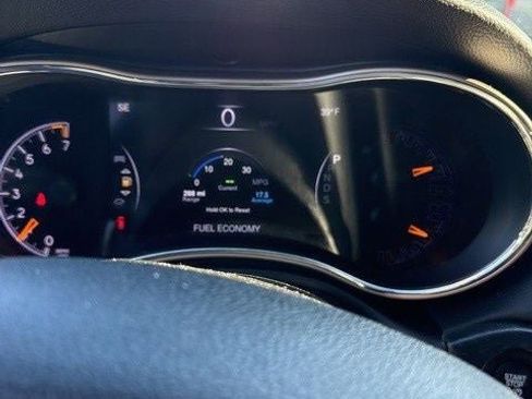 Used 2015 Jeep Grand Cherokee Altitude AWD/4WD image 10