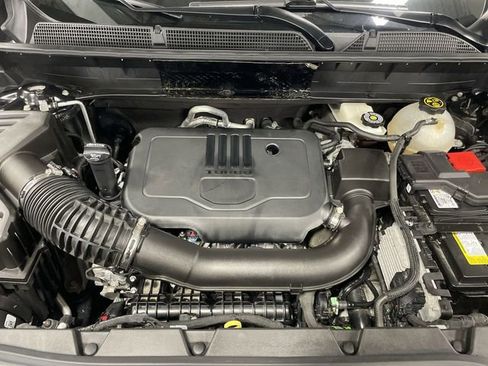 Used 2023 GMC Acadia SLE w/ Driver Convenience Package image 28