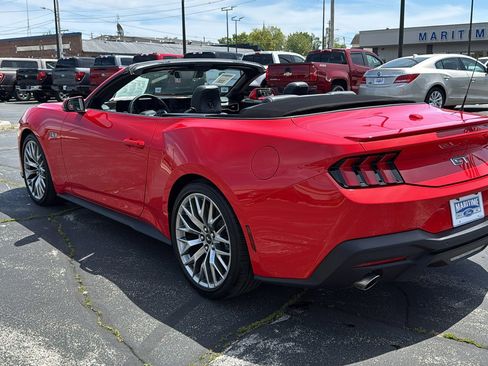 Used 2025 Ford Mustang GT Premium RWD image 6