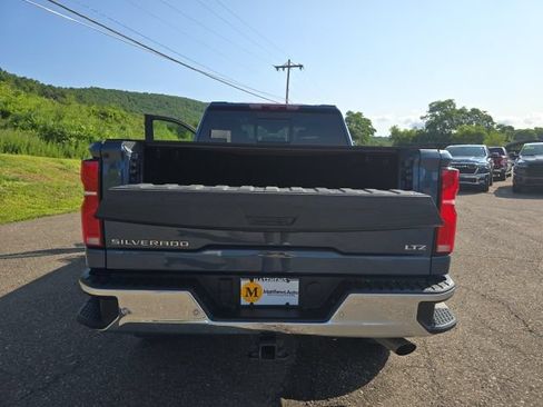Used 2025 Chevrolet Silverado 3500 LTZ w/ LTZ Plus Package AWD/4WD image 37