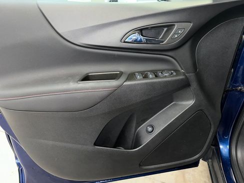 Certified 2023 Chevrolet Equinox RS w/ LPO, Floor Liner Package image 7