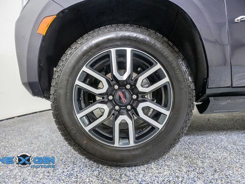 Used 2023 GMC Yukon XL AT4 w/ AT4 Premium Package AWD/4WD image 48