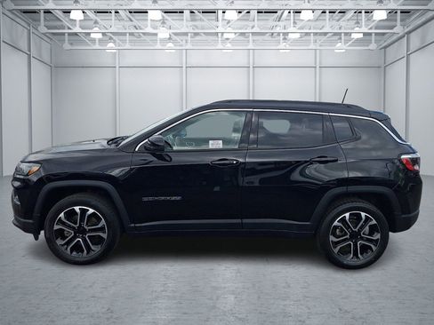 Used 2022 Jeep Compass Limited image 2