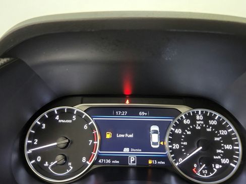 Used 2023 Nissan Sentra SR FWD image 17