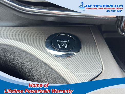 Used 2023 Ford Explorer XLT w/ Equipment Group 202A AWD/4WD image 33