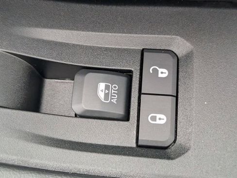 New 2026 Jeep Grand Cherokee Laredo AWD/4WD image 31