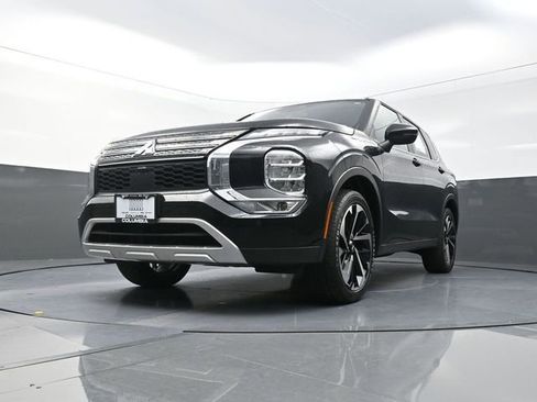 Used 2023 Mitsubishi Outlander SE image 21