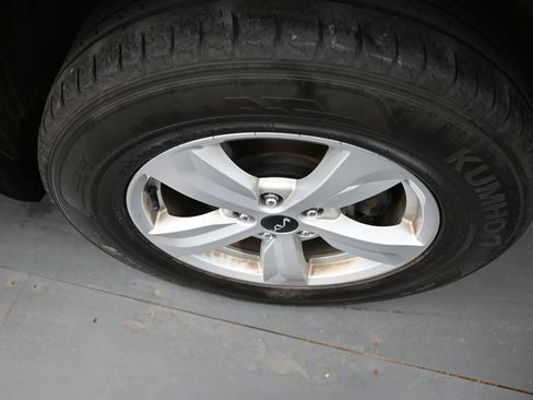 Certified 2022 Kia Sorento LX FWD image 9