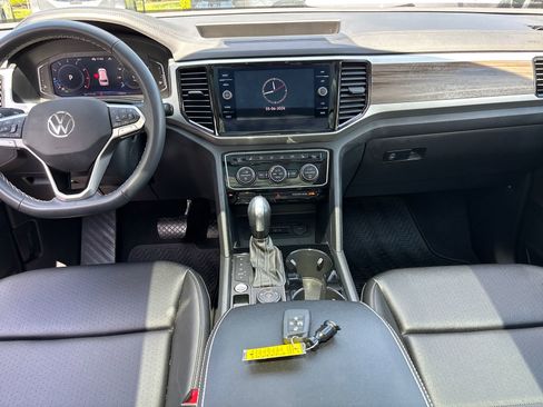 Used 2023 Volkswagen Atlas SEL AWD/4WD image 29