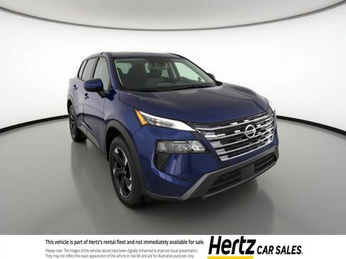 Used 2025 Nissan Rogue SV image 1
