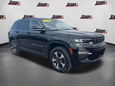Used 2022 Jeep Grand Cherokee Limited 4xe w/ Luxury Tech Group II AWD/4WD image 3