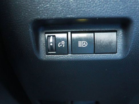 Used 2021 Toyota RAV4 LE image 16