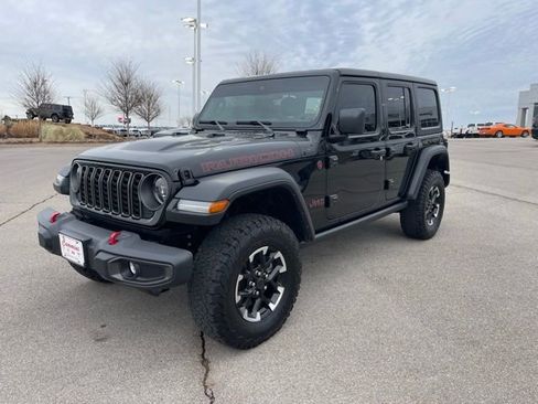 Used 2025 Jeep Wrangler Unlimited Rubicon image 1
