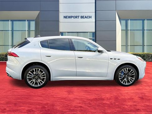 Used 2023 Maserati Grecale GT AWD/4WD image 8