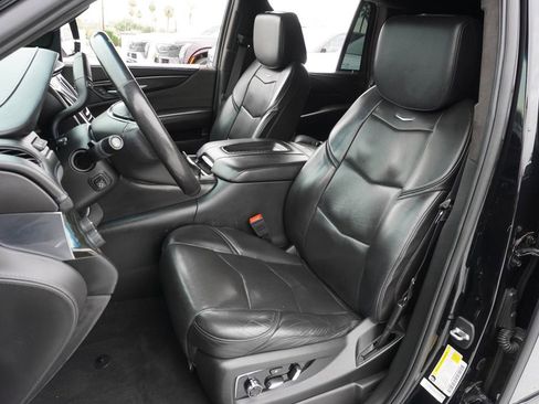 Used 2018 Cadillac Escalade Platinum image 15