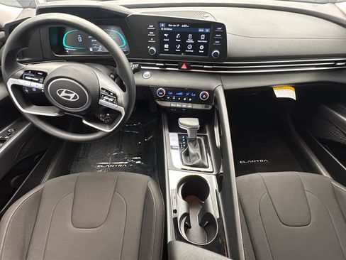 Certified 2026 Hyundai Elantra Hybrid FWD image 23