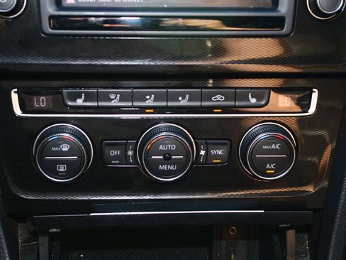 Used 2016 Volkswagen GTI Autobahn w/ Lighting Package (SEL) image 18