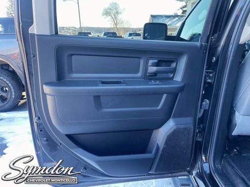 Used 2020 RAM 1500 Tradesman w/ Chrome Appearance Group AWD/4WD image 16