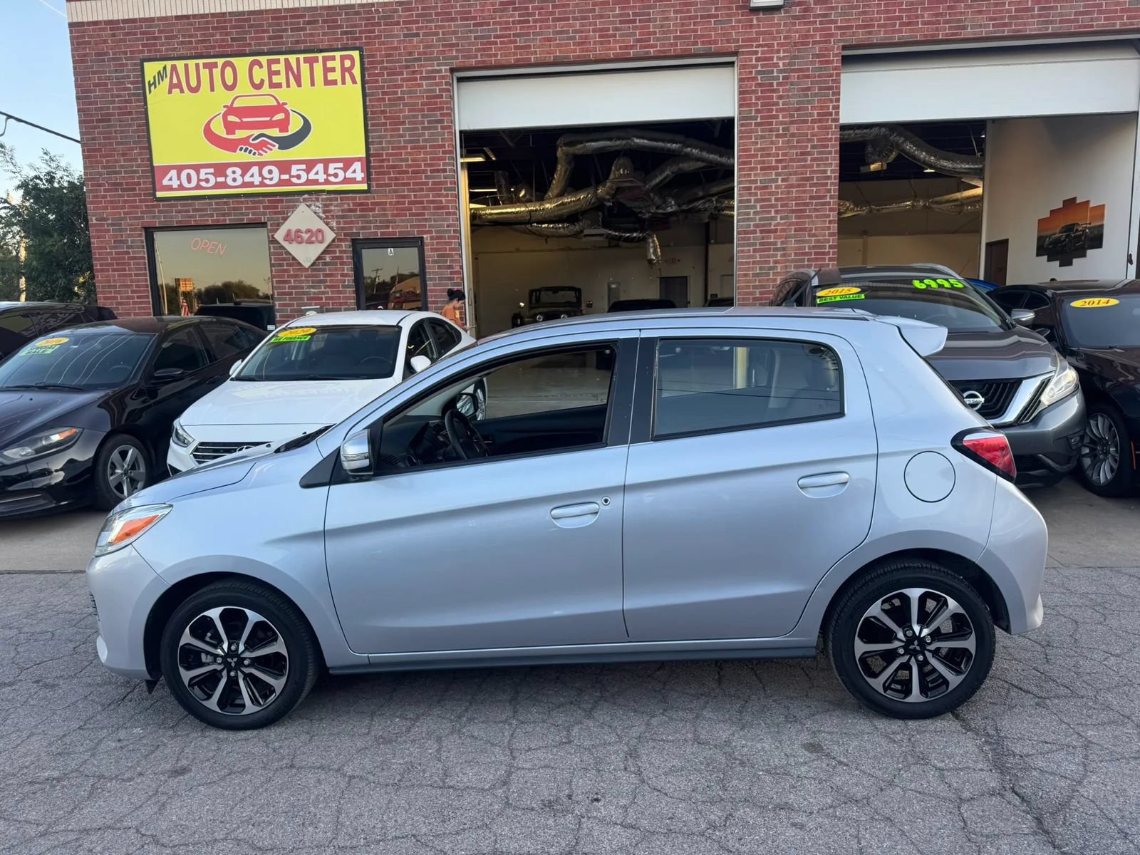 Used 2024 Mitsubishi Mirage SE FWD image 2