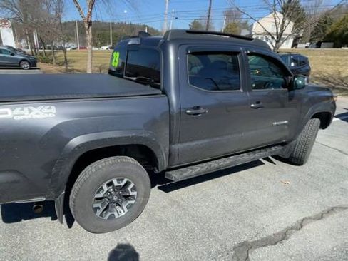 Certified 2023 Toyota Tacoma TRD Off-Road w/ Technology Package image 8