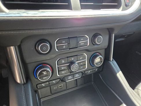 Used 2024 Chevrolet Tahoe LT AWD/4WD image 12