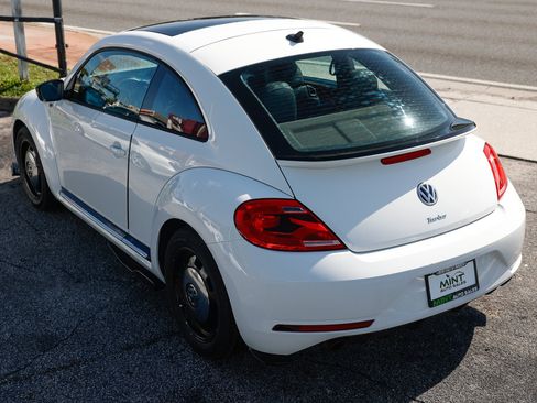 Used 2013 Volkswagen Beetle Turbo FWD image 8
