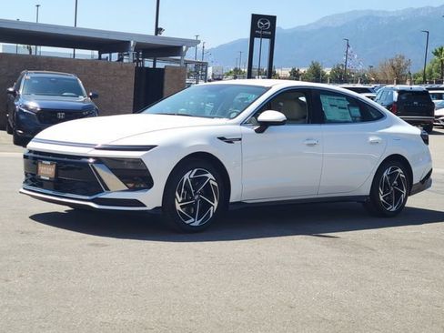 New 2026 Hyundai Sonata SEL FWD image 2