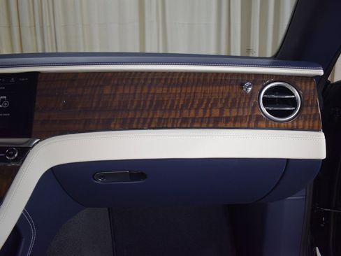 New 2026 Bentley Continental GTC image 25