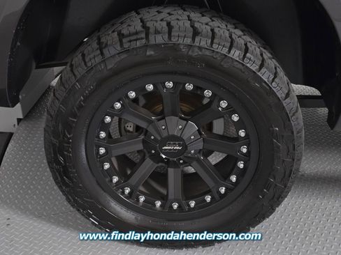 Used 2018 RAM 1500 Laramie w/ Convenience Group AWD/4WD image 11
