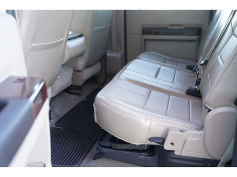 Used 2010 Ford F350 Lariat image 16