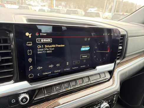 Used 2022 GMC Sierra 1500 Elevation image 19