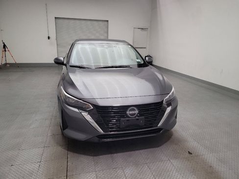 Used 2025 Nissan Sentra SV FWD image 14