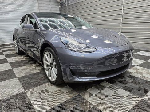 Used 2019 Tesla Model 3 Standard Range Plus RWD image 4