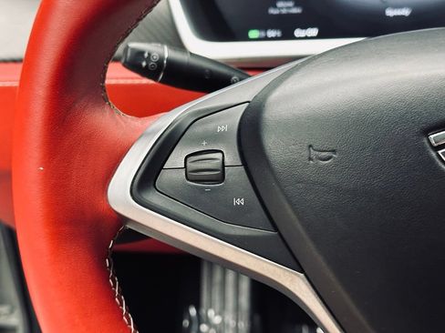 Used 2012 Tesla Model S Performance RWD image 31