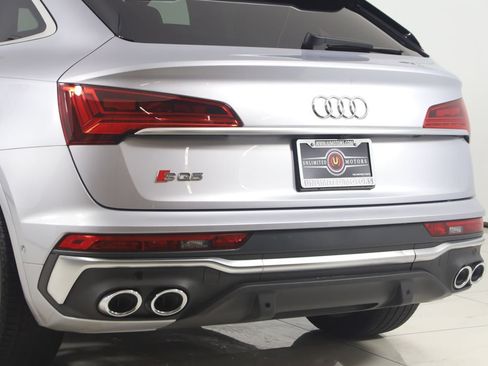 Used 2023 Audi SQ5 Prestige w/ Prestige Package AWD/4WD image 25