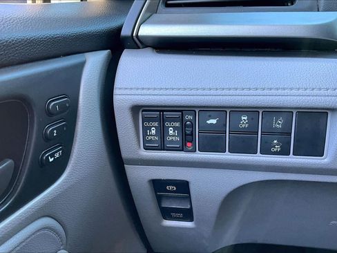 Used 2018 Honda Odyssey EX-L image 31