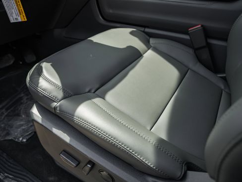 New 2026 Ford Expedition Active image 39