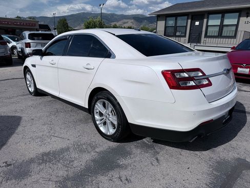 Used 2018 Ford Taurus SEL w/ Equipment Group 201A FWD image 3