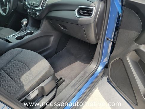 Used 2024 Chevrolet Equinox LT FWD image 9