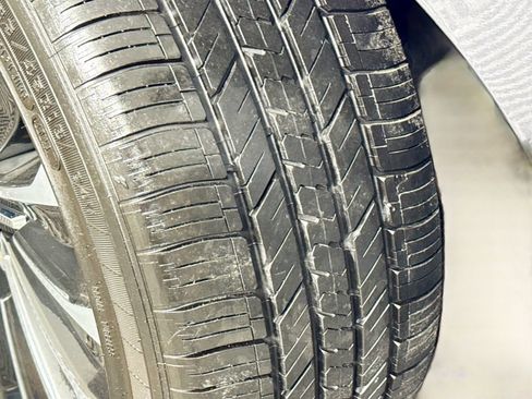 Used 2022 Volkswagen Passat 2.0T image 40